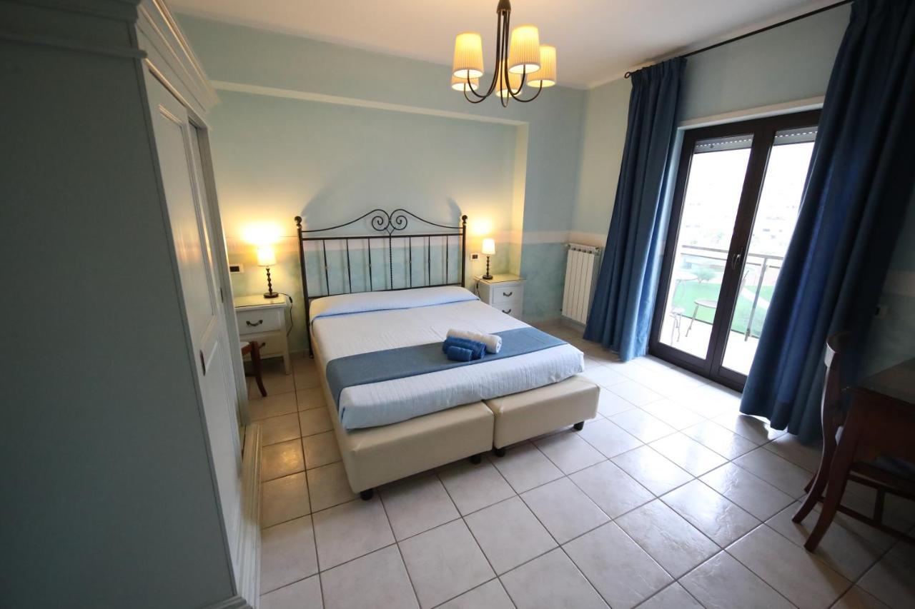 Le Terrazze B&B Formia Esterno foto